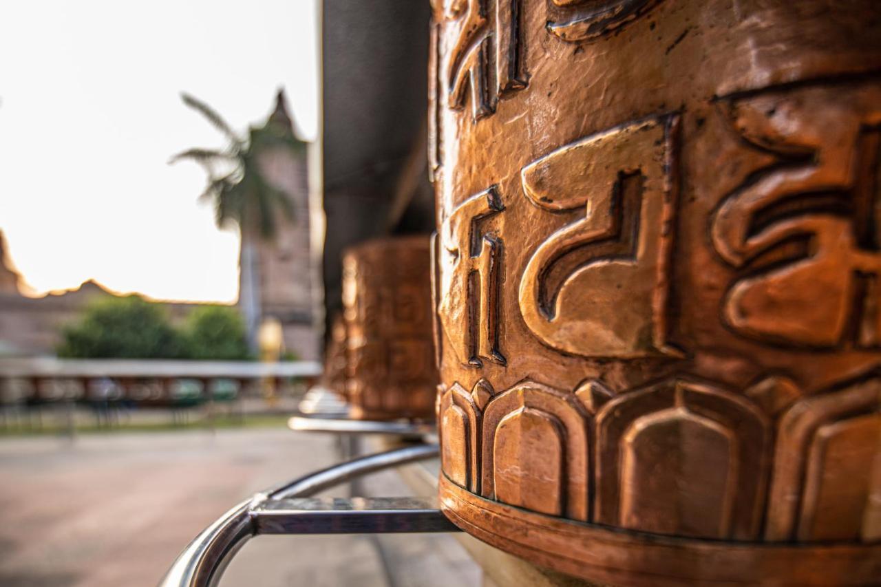 Amritara Suryauday Haveli Hotel Варанаси Екстериор снимка