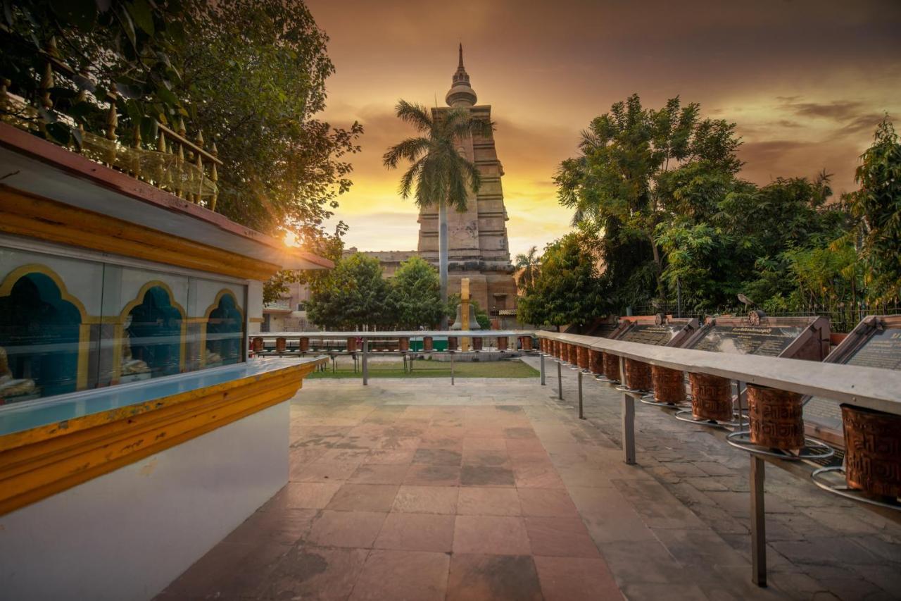 Amritara Suryauday Haveli Hotel Варанаси Екстериор снимка